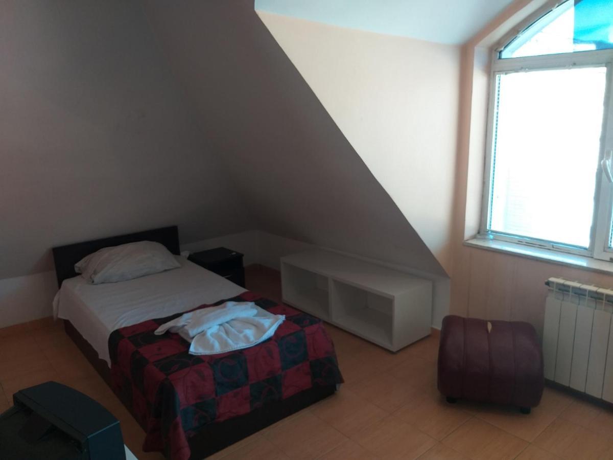 Bon Bon Hotel София Экстерьер фото