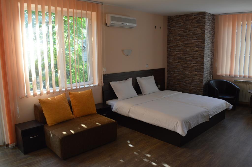 Bon Bon Hotel София Экстерьер фото